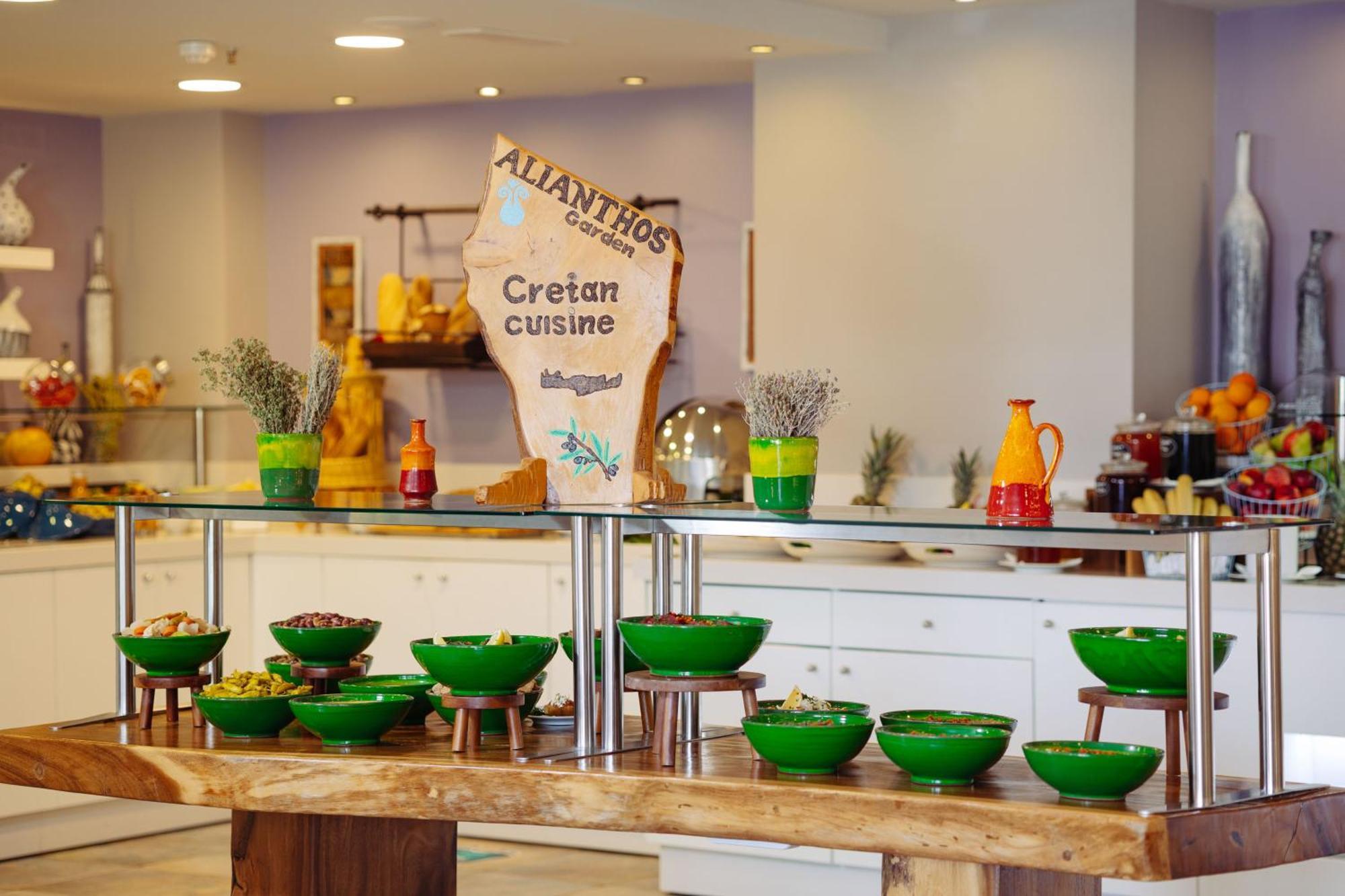 Alianthos Garden Hotel Плакиас Екстериор снимка
